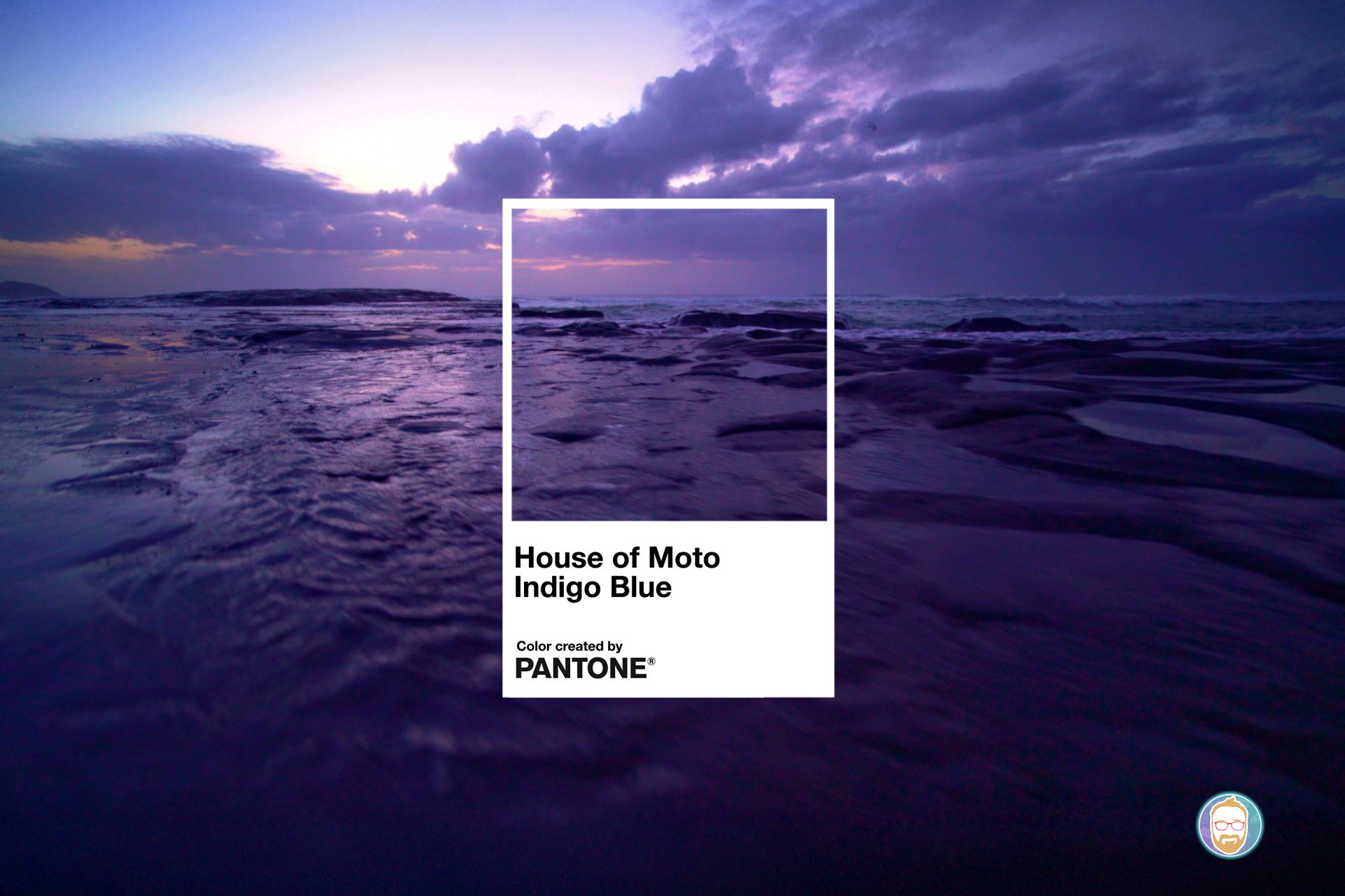 Motorola le da un giro morado a su identidad con "House of Moto Indigo"